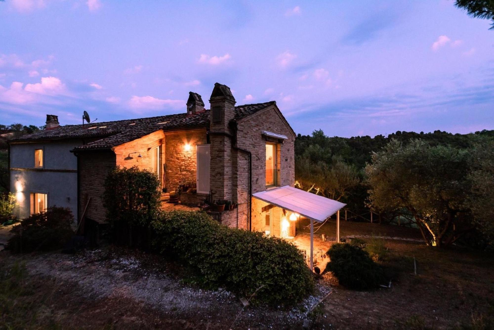 Meernahes Ferienhaus Casa Cantagallo Mit Pool Villa Fermo Exteriör bild